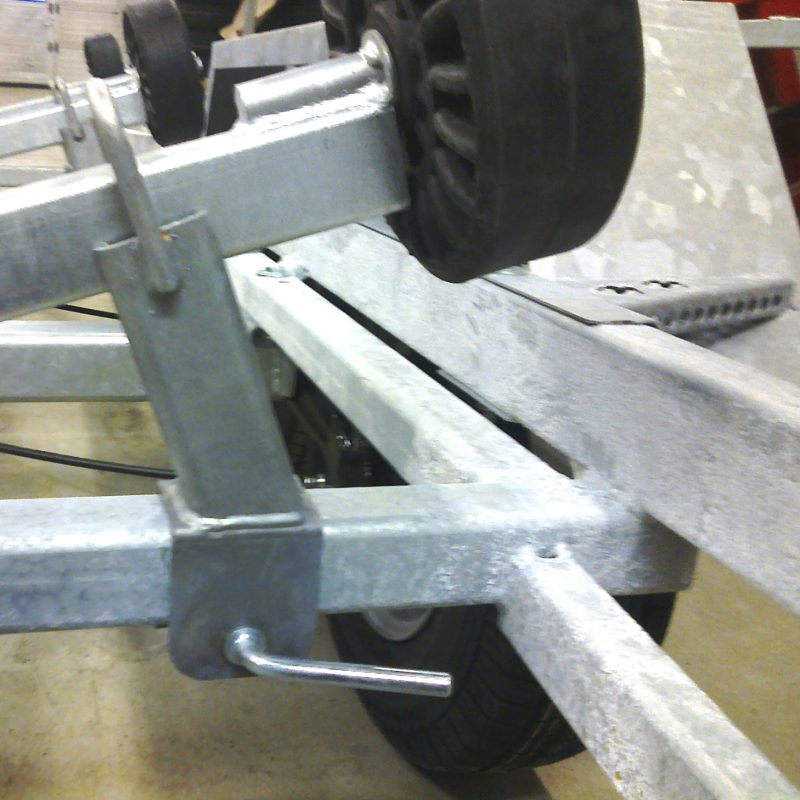 Sivutuen säätöosa VT750-1000, oikea